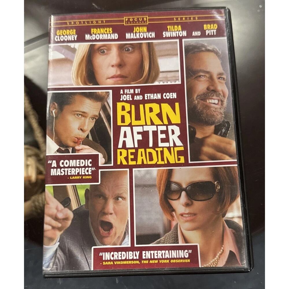* Burn After Reading - George Clooney - Brad Pitt - Very Good DVD